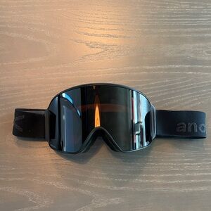 Anon M4 Goggles. Black. 3 lenses.